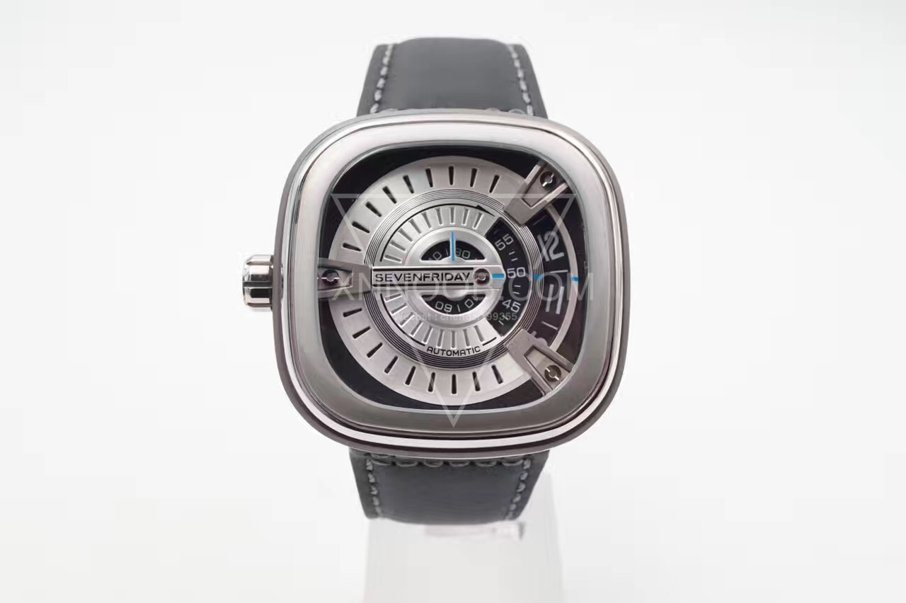 SevenFriday七个星期五M系列 方形自动机械表